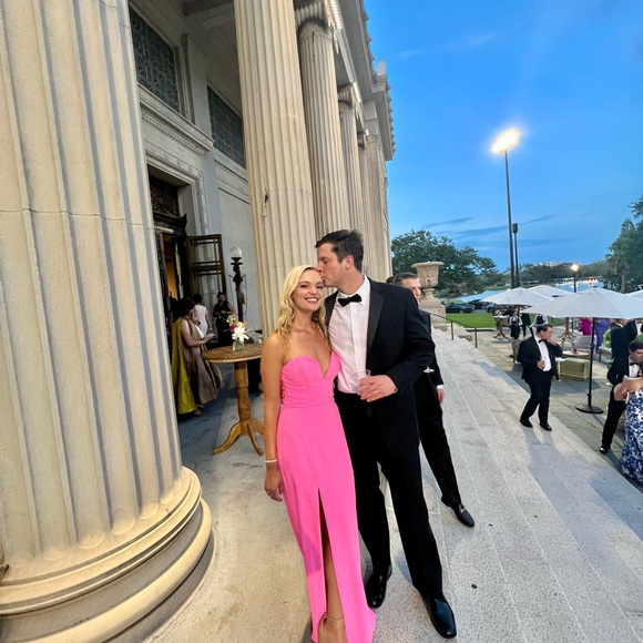 Amanda Uprichard Cherri Gown - Picture 7 of 8